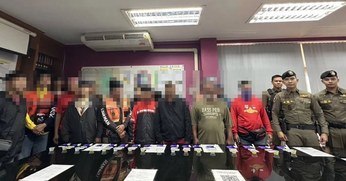 กวดขันต่อเนื่อง ตำรวจ จับ ผู้ขับขี่วินผี 21 รายไม่มีใบขับขี่สาธารณะ ใช้รถผิดประเภท และผู้ขับขี่รถแท็กซี่ ปฏิเสธรับผู้โดยสาร บริเวณหน้า BTS/MRT สวนจตุจักร