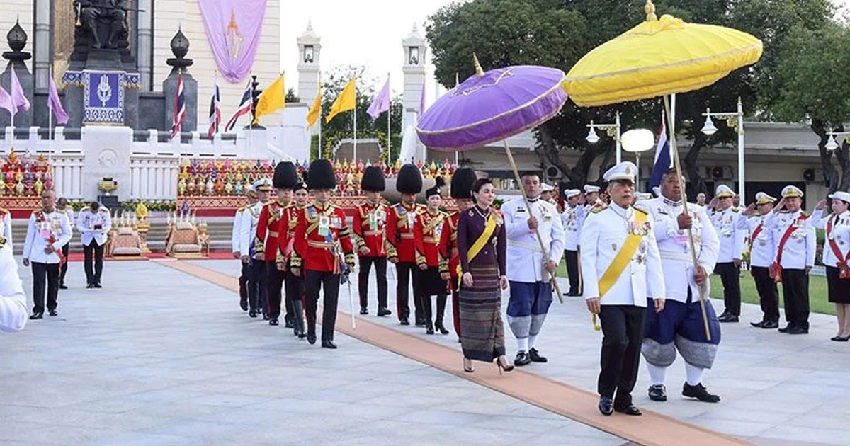 ในหลวง พระราชินี เสด็จฯ พระราชพิธี วันที่ระลึกมหาจักรีบรมราชวงศ์ พ.ศ. 2568