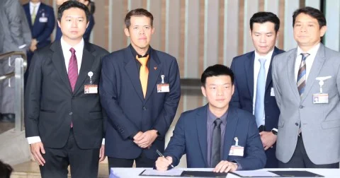 ด่วน!! พรรคประชาชน มีมติโหวตเลือก นายอนุทิน ชาญวีรกูล เป็นนายกรัฐมนตรีคนต่อไป