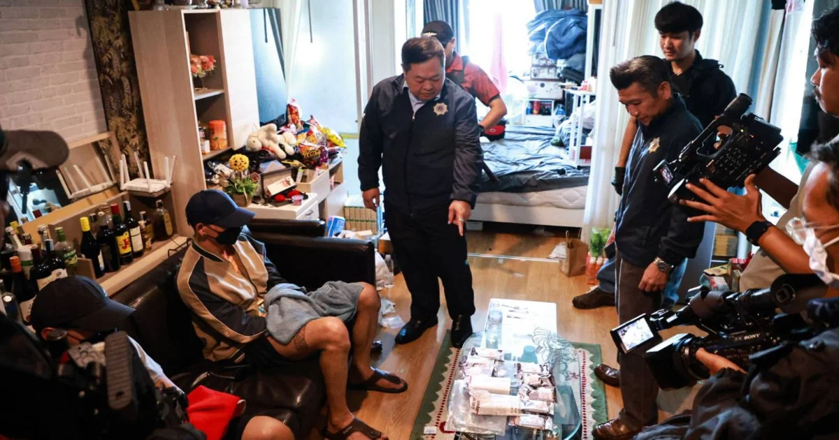 ป.ป.ส. ขานรับนโยบายใหม่ เปิดปฏิบัติการ 1386 ท่านแจ้ง เราจับ รวบทันควัน 3 ผู้ค้าไอซ์คารัง ซุกของในกล่องขนม