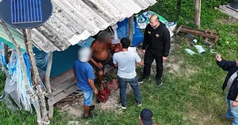 รวบชายวัยเกษียณคาบ่อกุ้งร้าง หลังหนีคดีข่มขืนลูกบุญธรรม