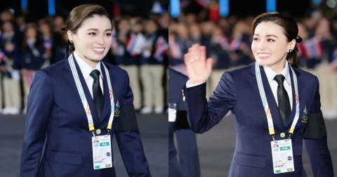 พระราชินี ทรงพระดำเนินร่วมทัพนักกีฬาทีมชาติไทย เข้าสู่สนาม